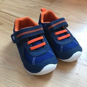 NWOT - Stride Rite Soft Motion Sneaker - 4W